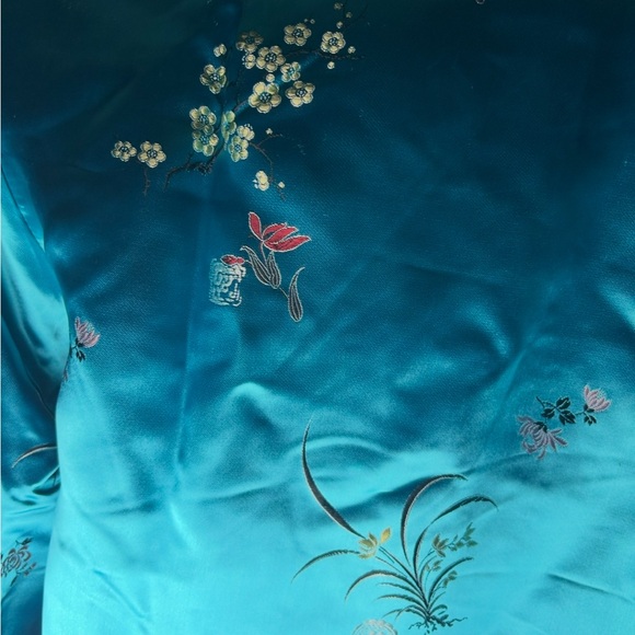 70s Authentic Chinoiserie Robe |
Authentic
 Teal Floral Long Dress - Picture 14 of 16